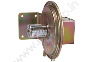 Floating Contact Null Switch for High and Low Actuation